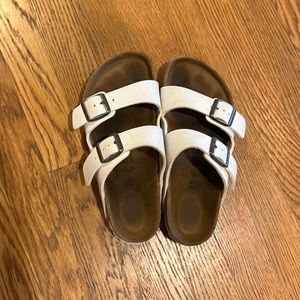 White Birkenstock sandals EUC